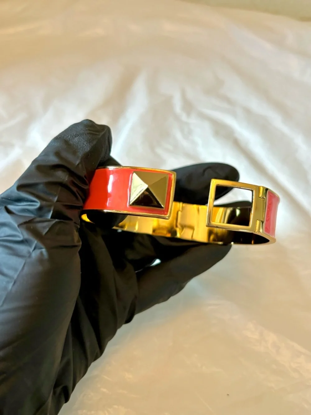 ❗️Sale❗️ ✨Kate Spade Coral Enamel Cuff with Gold Pyramid Stud✨ - Picture 4 of 13